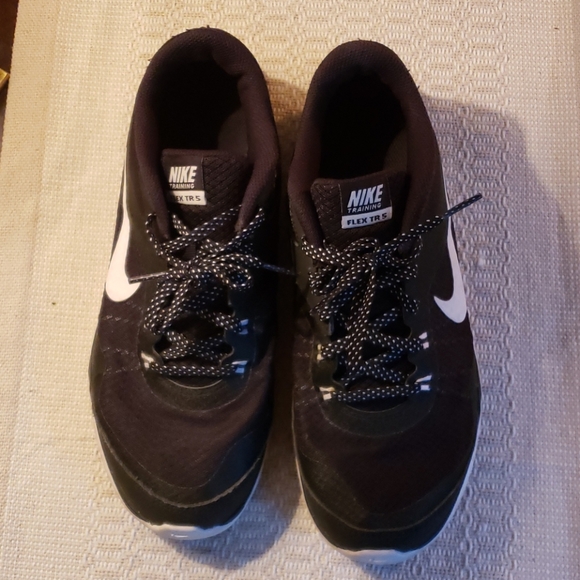 Nike Training Flex TR 5 Running Shoes - Picture 3 of 6